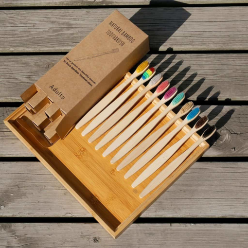 10 spazzolini in bambu, un ottima alternativa ai classici spazzolini in plastica inquinanti